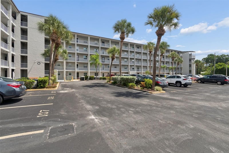 3074 Lake Bayshore Dr #O-120, Bradenton, FL 34205