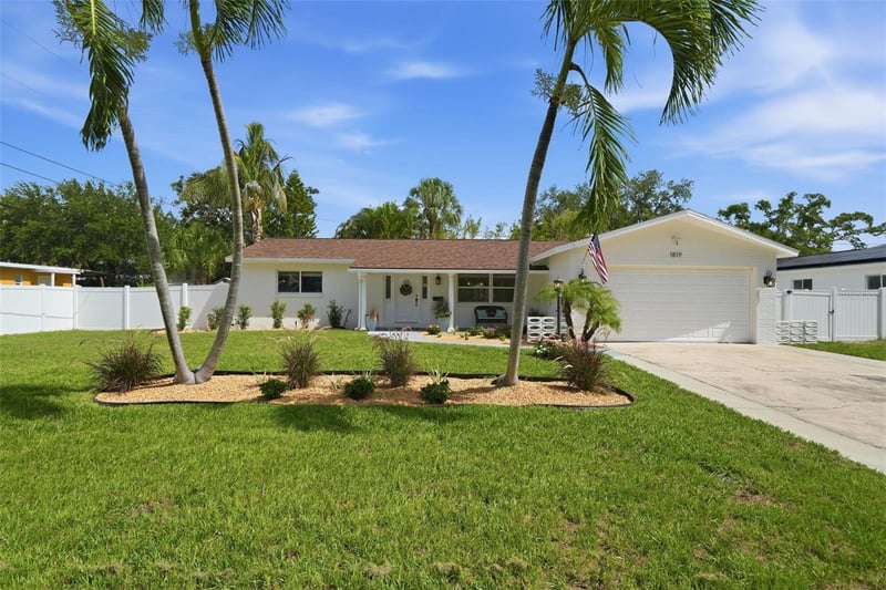1819 Maryland Ave, St Petersburg, FL 33703