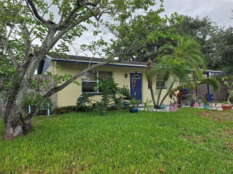 9272 51st St, Pinellas Park, FL 33782