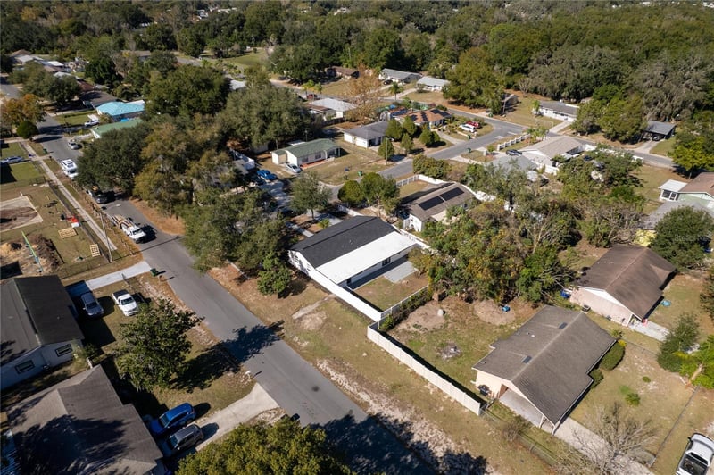 5248 King St, Zephyrhills, FL 33542