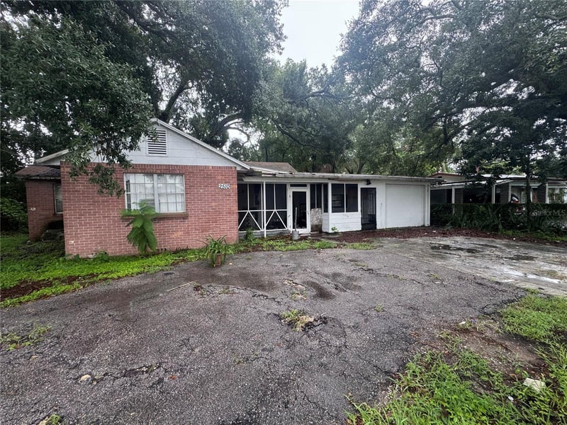 2510 Henry Ave, Tampa, FL 33614