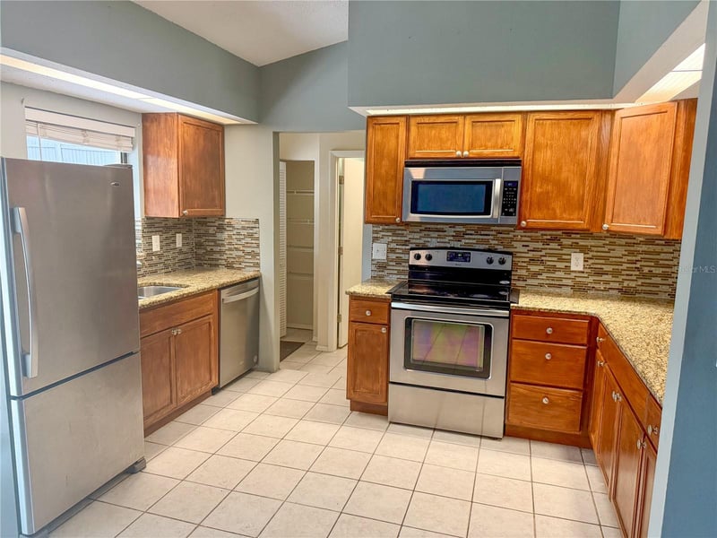 716 Boston St, Tarpon Springs, FL 34689