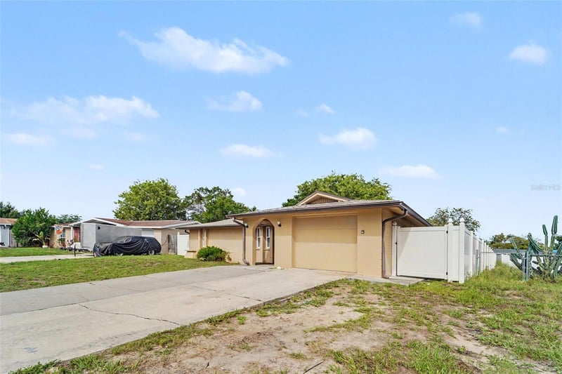 7612 Dale Dr, Port Richey, FL 34668