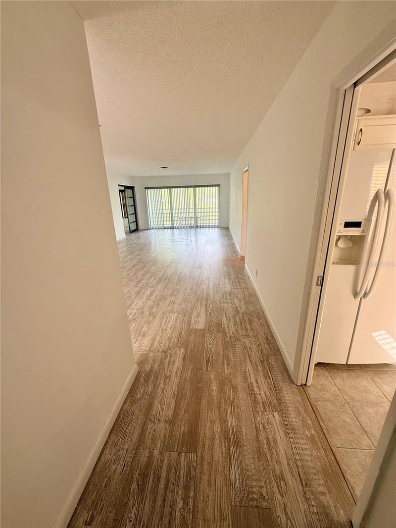 7880 Palm Aire Ln #203, Sarasota, FL 34243