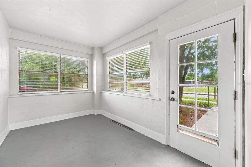 2425 9th Ave, Bradenton, FL 34208