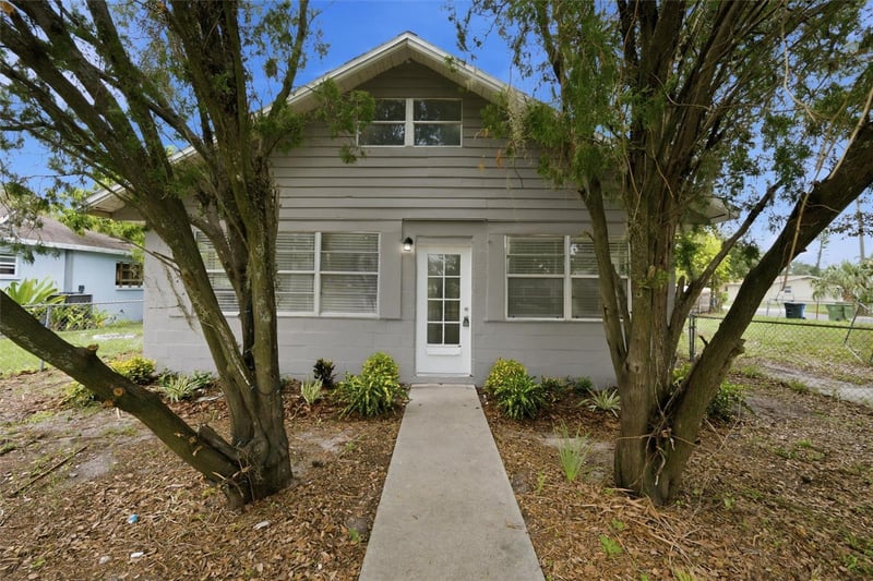 2425 9th Ave, Bradenton, FL 34208