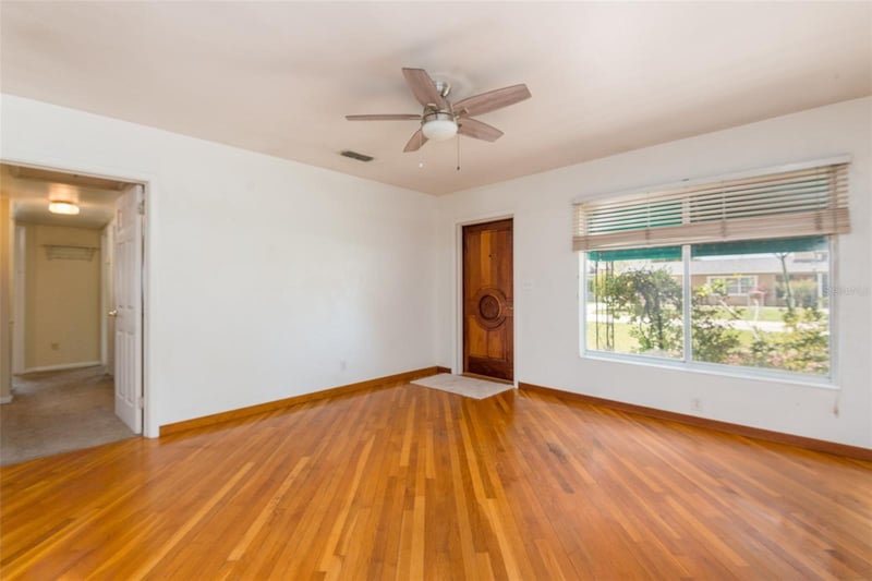 4425 Bay Villa Ave, Tampa, FL 33611