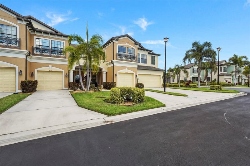 5274 78th St Cir, Bradenton, FL 34203