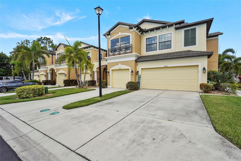 5274 78th St Cir, Bradenton, FL 34203