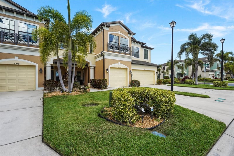 5274 78th St Cir, Bradenton, FL 34203