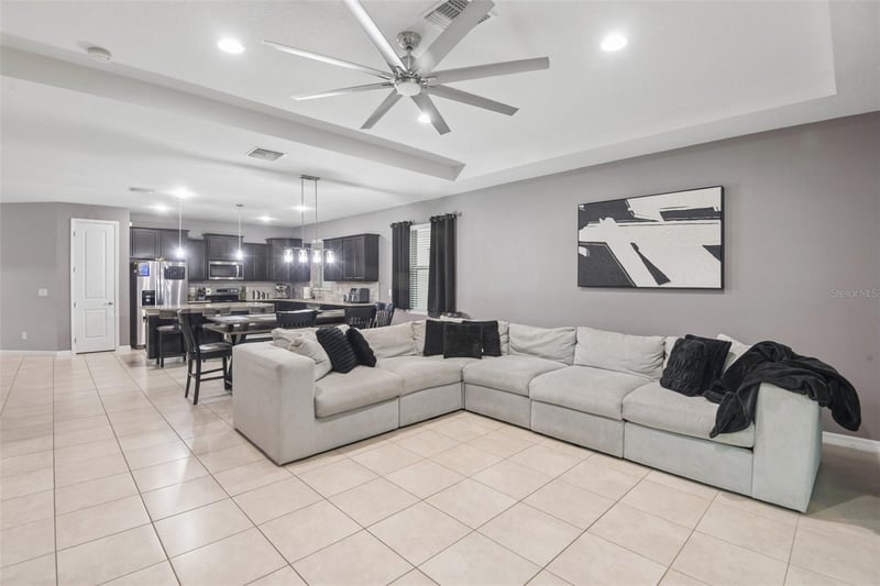 5319 Fallen Leaf Dr, Riverview, FL 33578