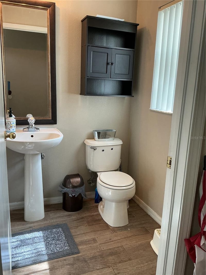 5308 Aloha Seed Dr, Seffner, FL 33584