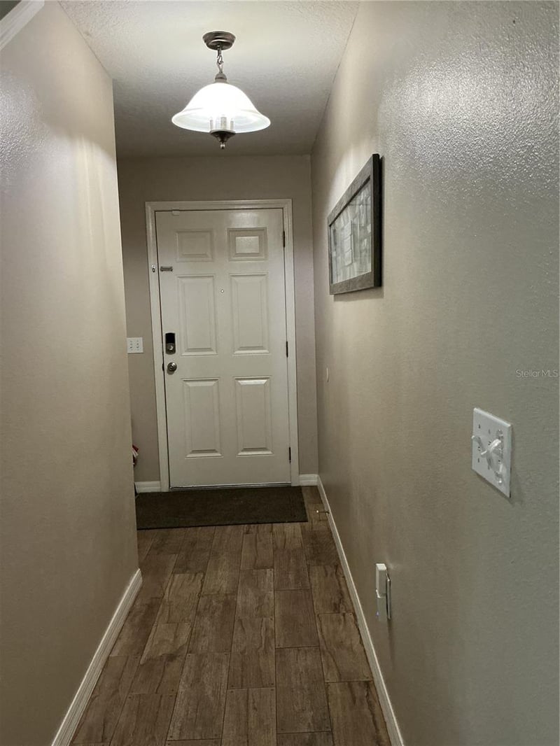 5308 Aloha Seed Dr, Seffner, FL 33584