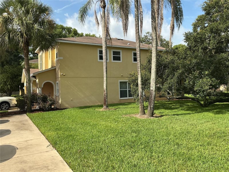 5308 Aloha Seed Dr, Seffner, FL 33584