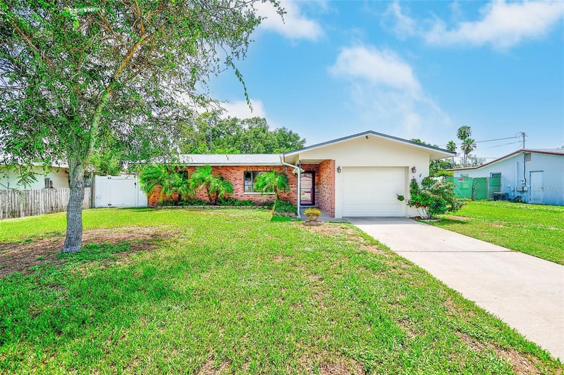929 Britton St, Largo, FL 33770
