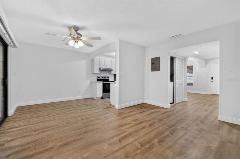 9005 Pebble Creek Dr, Tampa, FL 33647