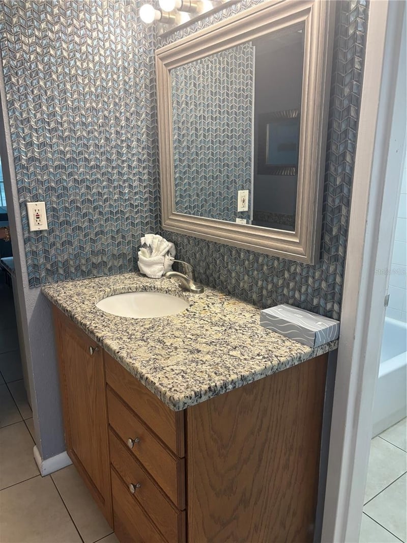 9980 Gulf Blvd #317, St Petersburg, FL 33706