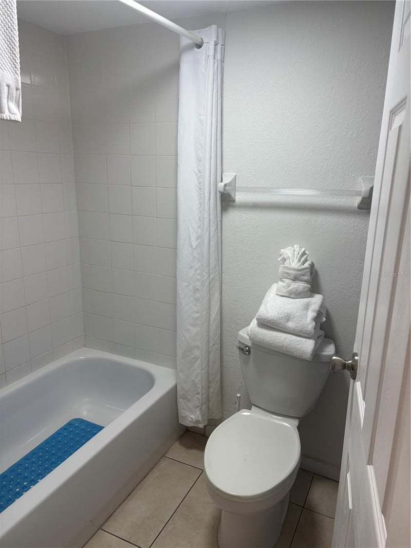 9980 Gulf Blvd #317, St Petersburg, FL 33706