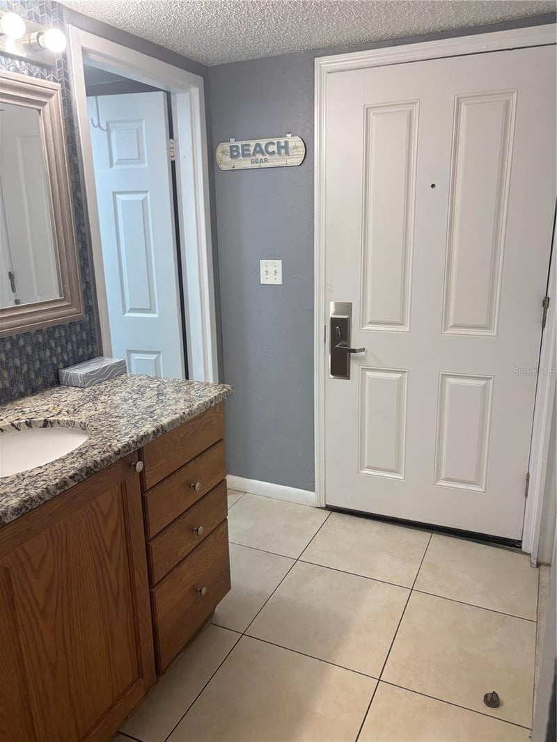 9980 Gulf Blvd #317, St Petersburg, FL 33706