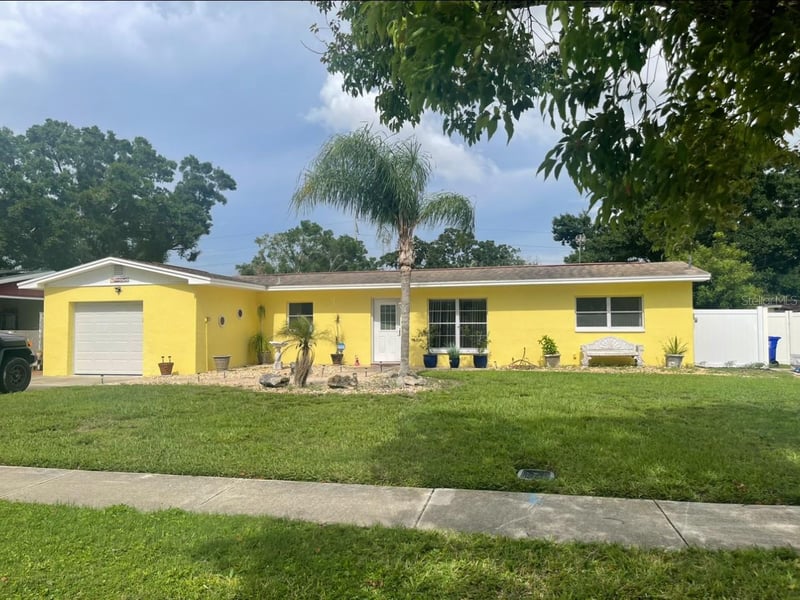 331 Shore Dr, Oldsmar, FL 34677