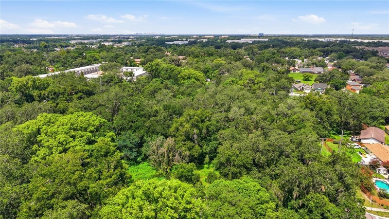 11211 Clay Pit Rd, Seffner, FL 33584