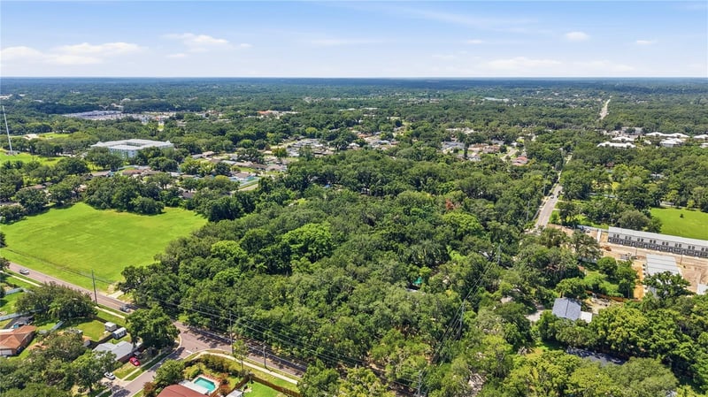 11211 Clay Pit Rd, Seffner, FL 33584