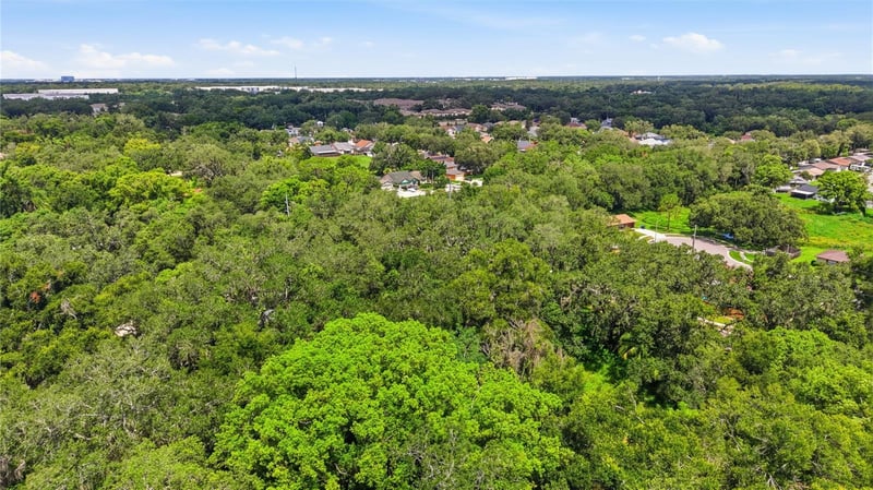 11211 Clay Pit Rd, Seffner, FL 33584