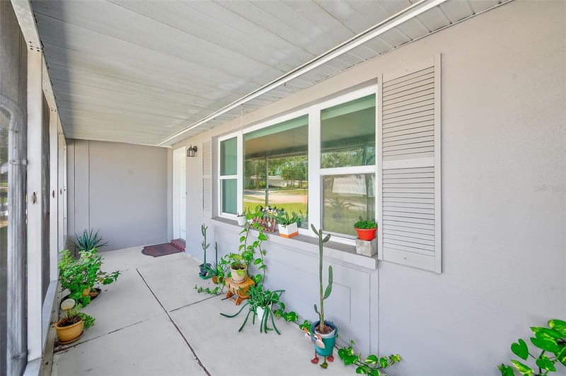 5126 Rosewood Dr, New Port Richey, FL 34653