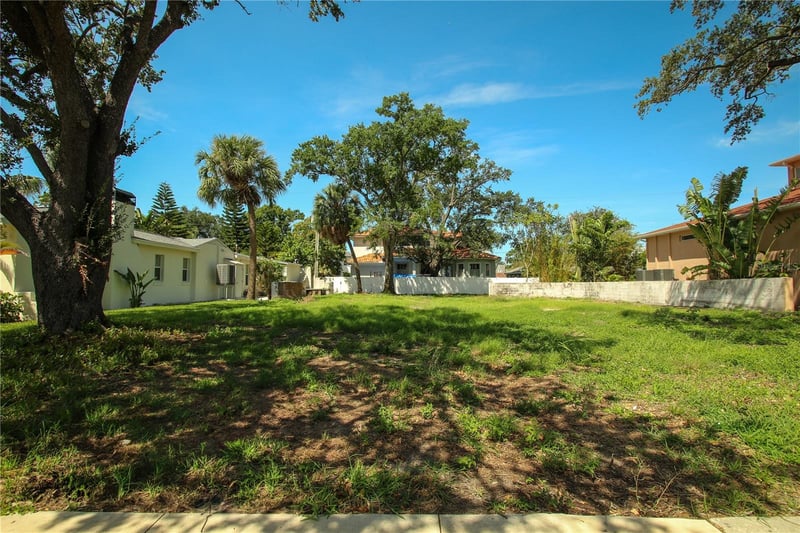 424 Channel Dr, Tampa, FL 33606