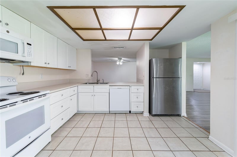 7873 Niagara Ave #1803, Tampa, FL 33617