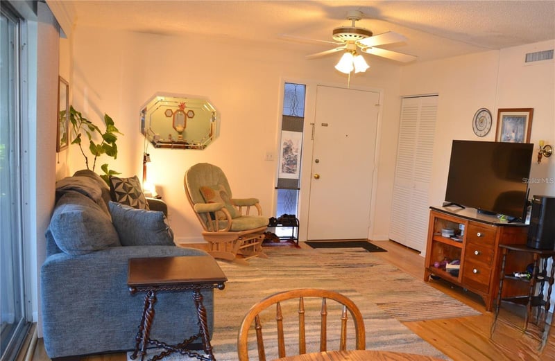 1960 Union St #19, Clearwater, FL 33764