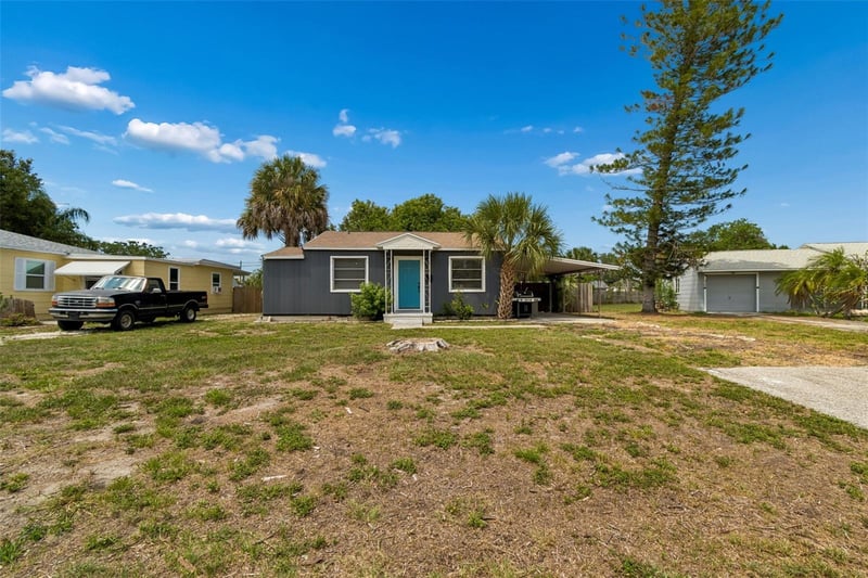 517 Hampton Ave, St Petersburg, FL 33703