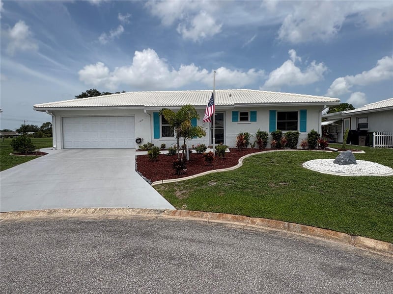 1612 Elmwood Dr, Bradenton, FL 34208