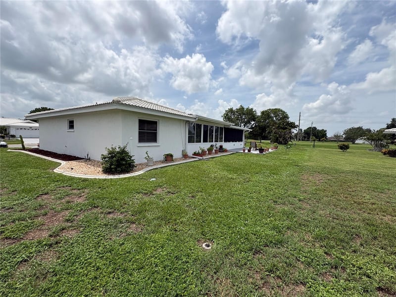 1612 Elmwood Dr, Bradenton, FL 34208