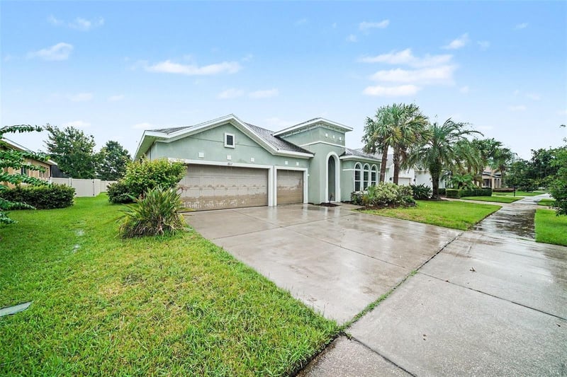 1832 Tonka Ter, Wesley Chapel, FL 33543