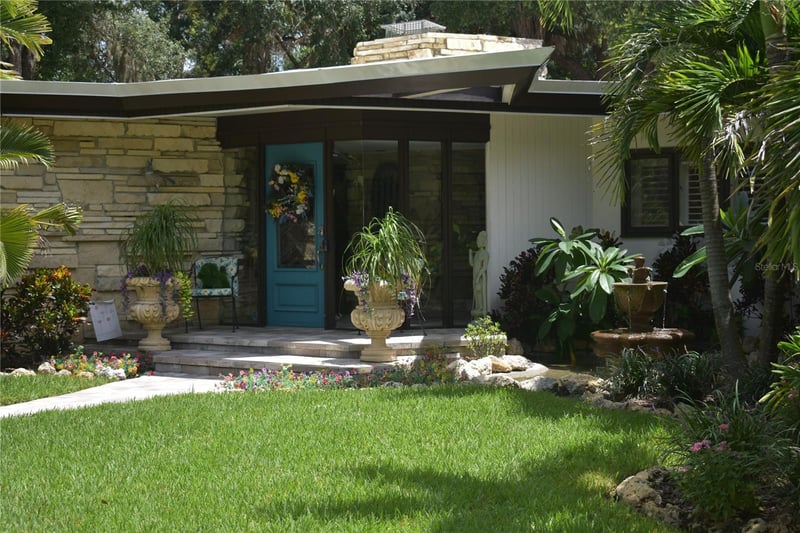 1653 Sunnybrook Ln, Clearwater, FL 33764