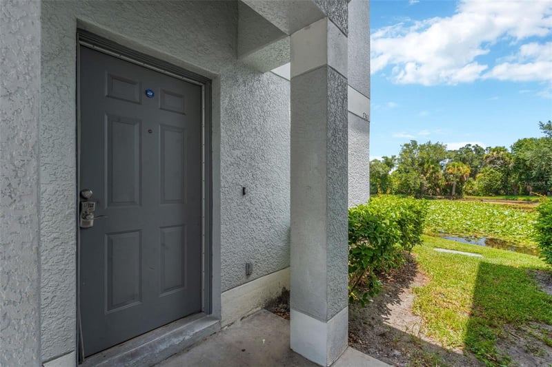 7361 Bank Dr, Tampa, FL 33617