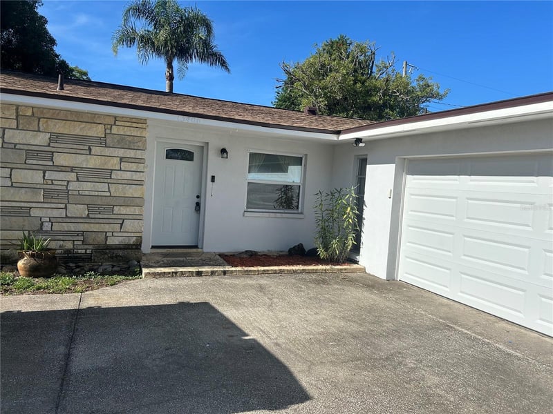 13406 Bellewood Ave, Seminole, FL 33776