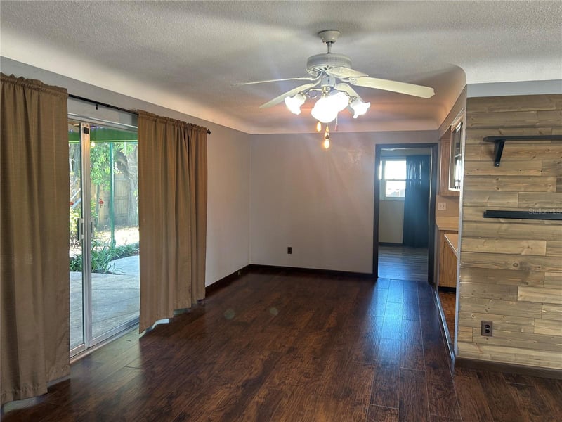 13406 Bellewood Ave, Seminole, FL 33776
