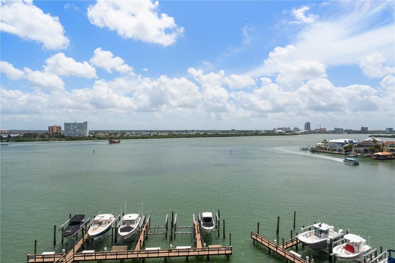 205 Brightwater Dr #205, Clearwater Beach, FL 33767