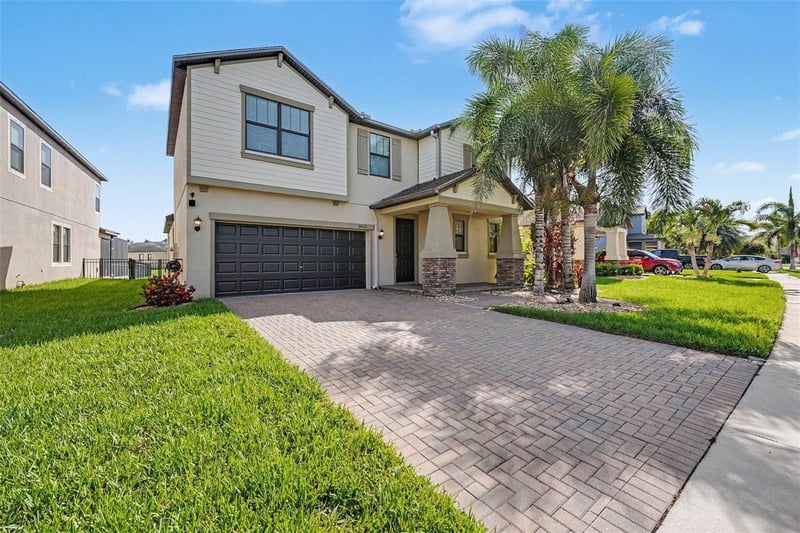 10032 Sage Creek Dr, Sun City Center, FL 33573