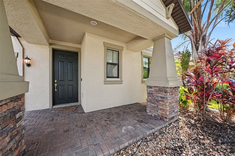 10032 Sage Creek Dr, Sun City Center, FL 33573
