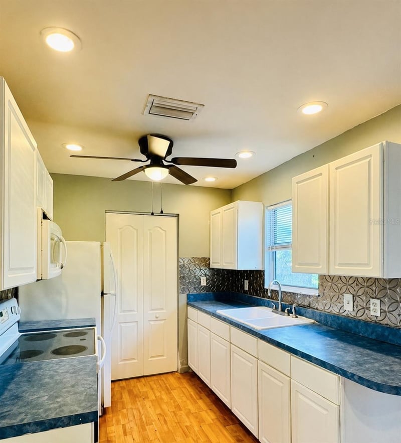 12909 Litewood Dr, Hudson, FL 34669