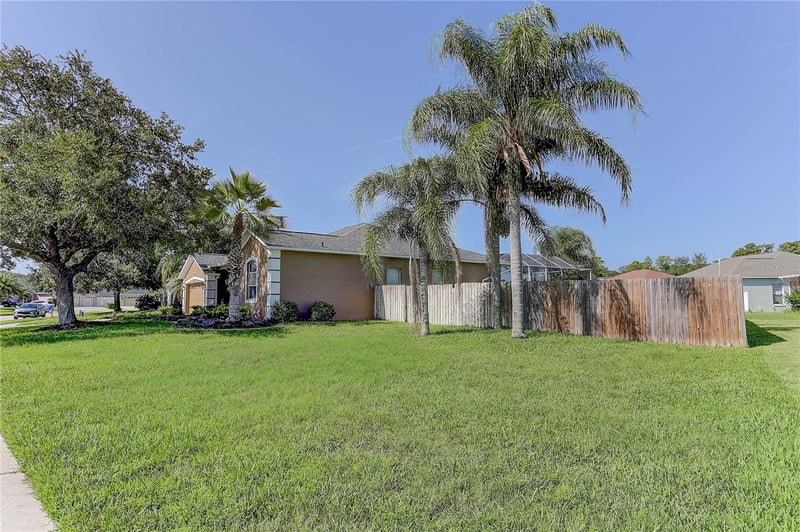 3815 Red Bluff Ct, Wesley Chapel, FL 33543