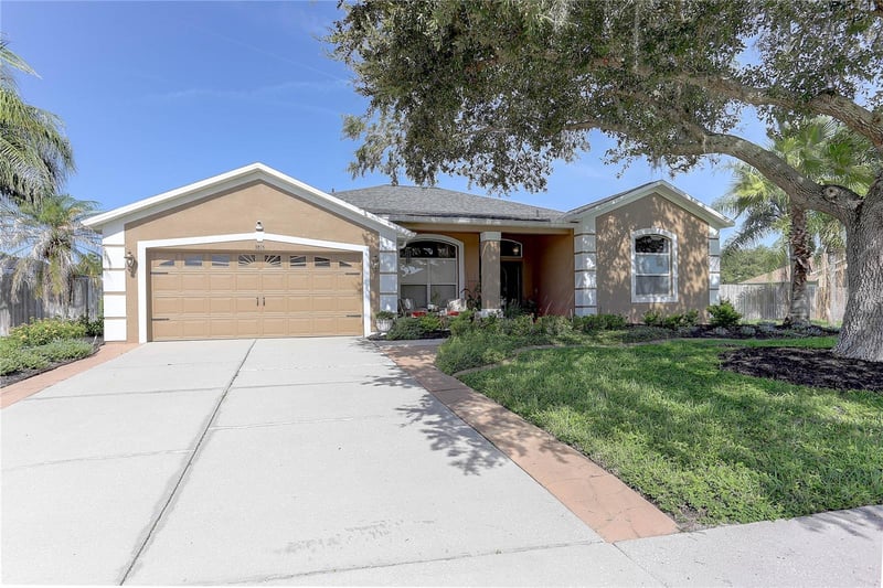 3815 Red Bluff Ct, Wesley Chapel, FL 33543