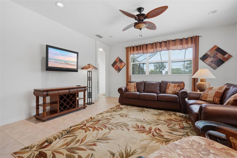 9007 Willowbrook Cir, Bradenton, FL 34212