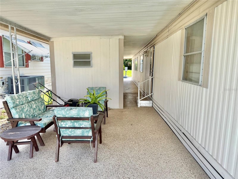 7103 El Meyers St, Zephyrhills, FL 33541