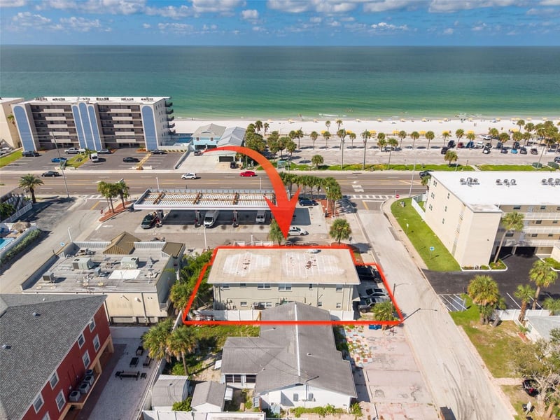 37 144th Ave, Madeira Beach, FL 33708