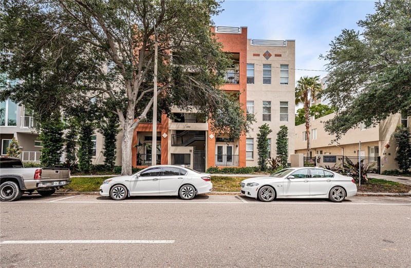 535 4th Ave #4, St Petersburg, FL 33701