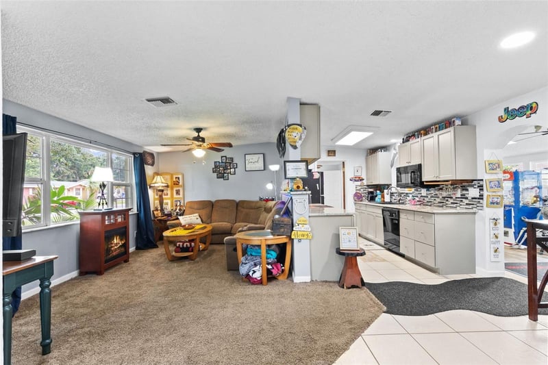 1807 Carlton Dr, Clearwater, FL 33759